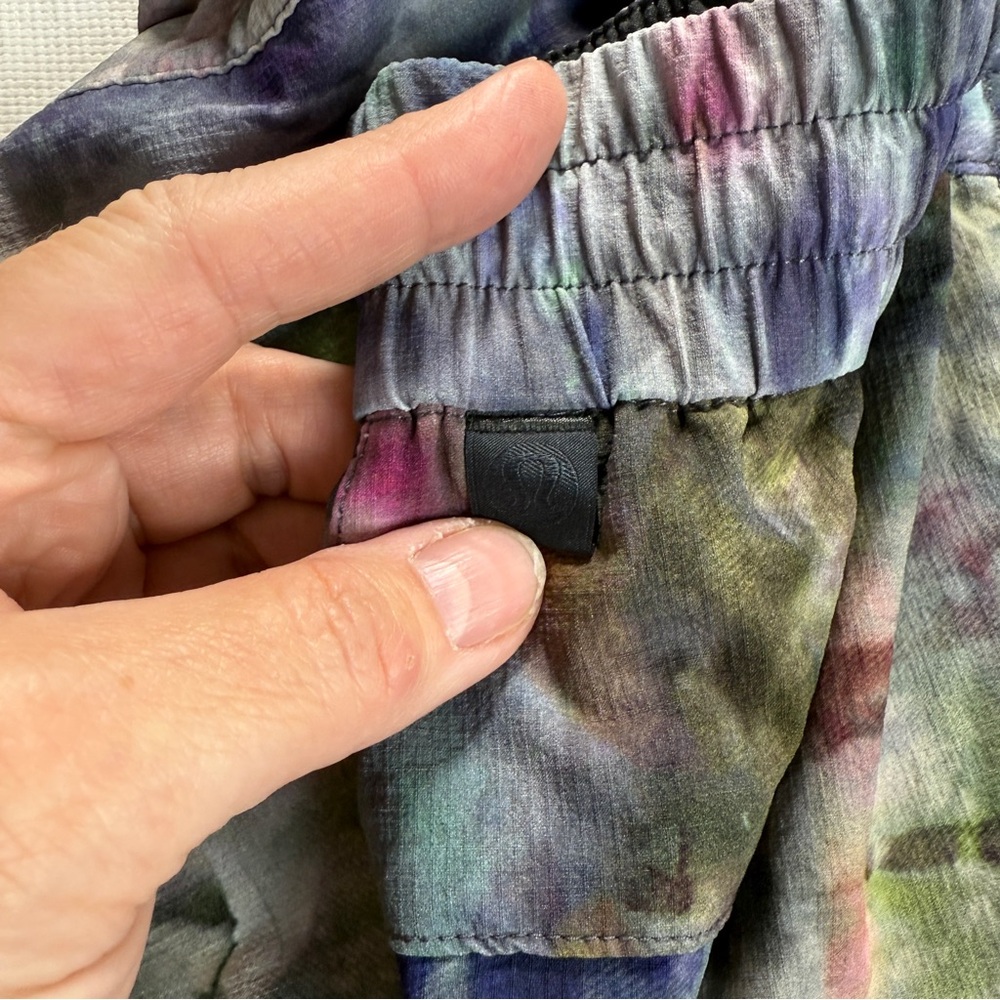LULULEMON Men’s Multi-colored Bowline spectrum dye multi 5”‎ Shorts - Picture 8 of 8